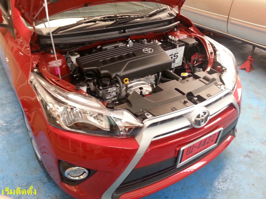 yaris2014gas-03